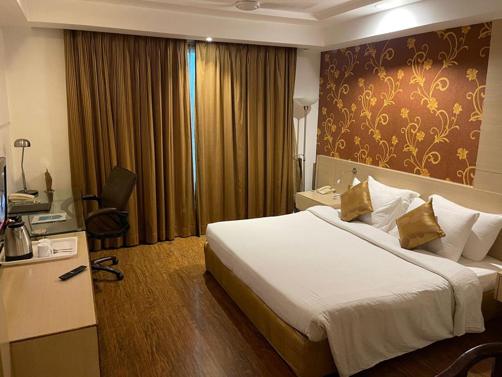Hotel Amer Green'S Bhopal Exterior photo